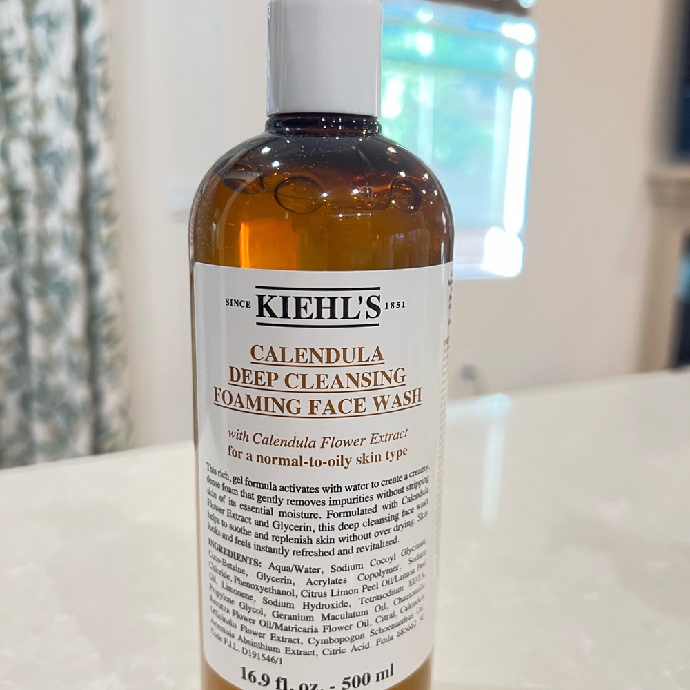 Kiehl’s Calendula Deep Cleansing Foaming Face Wash 500ml